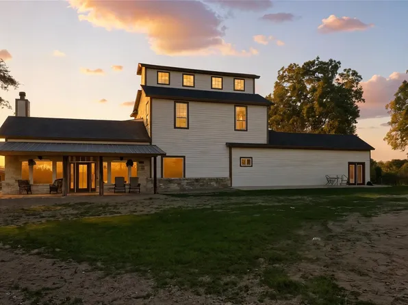 2410 Fm 1680 N, Flatonia, TX 78941