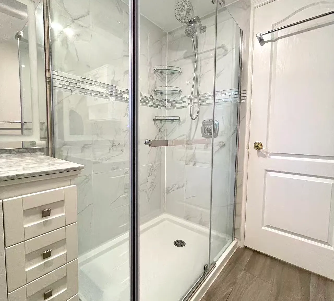 Studio, 2700 sqft, $900 — Photo 2