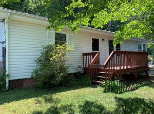 271 Holly Hill Rd, Bryson City, NC 28713