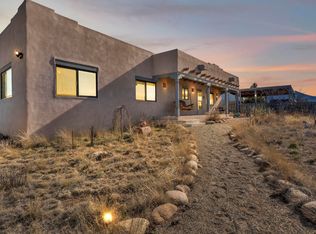 60 Camino De Golondrina, Ranchos De Taos, NM 87557