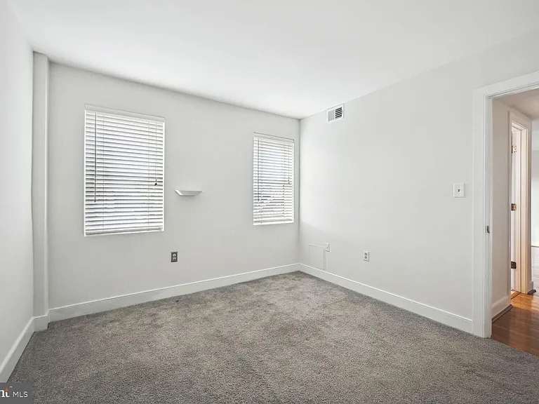 1727 R St NW #502 — Photo 9