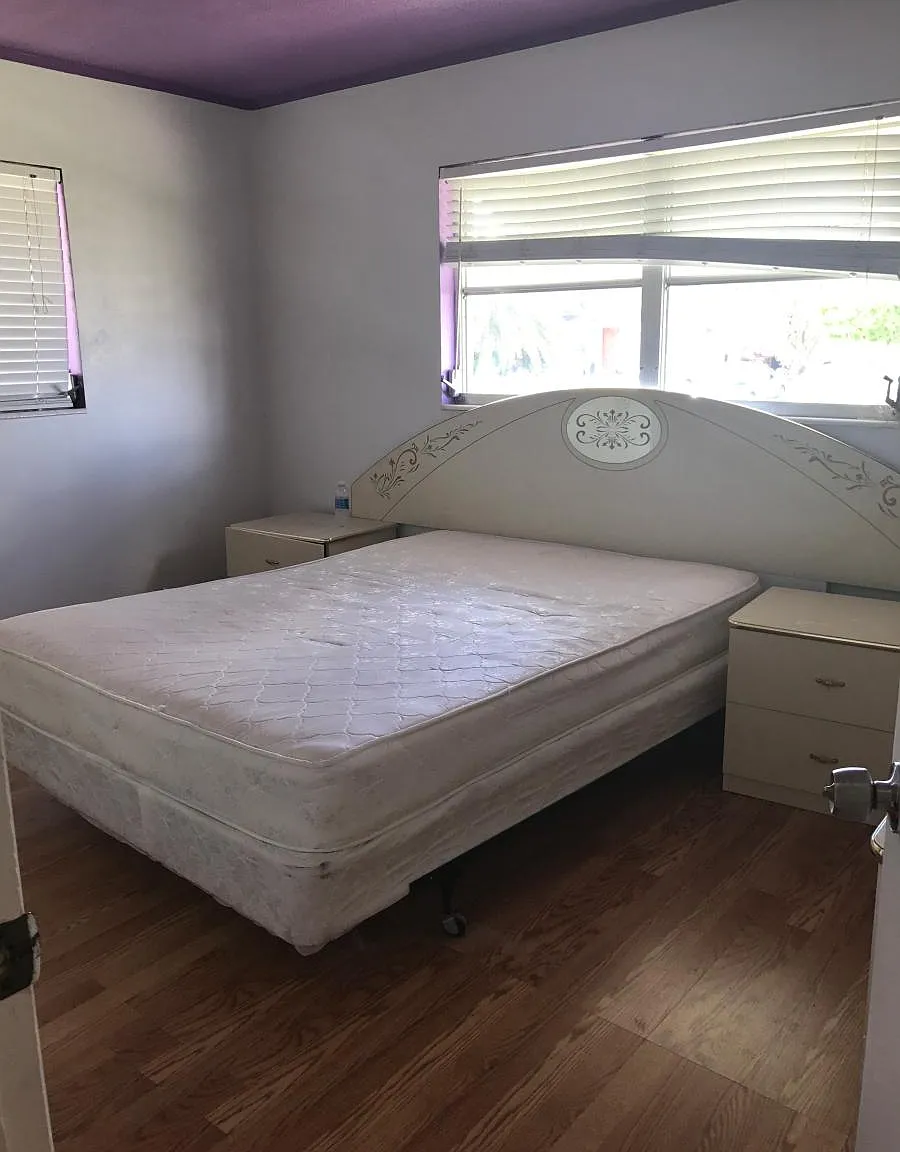 2 bed, 1010 sqft, $1,300 — Photo 4