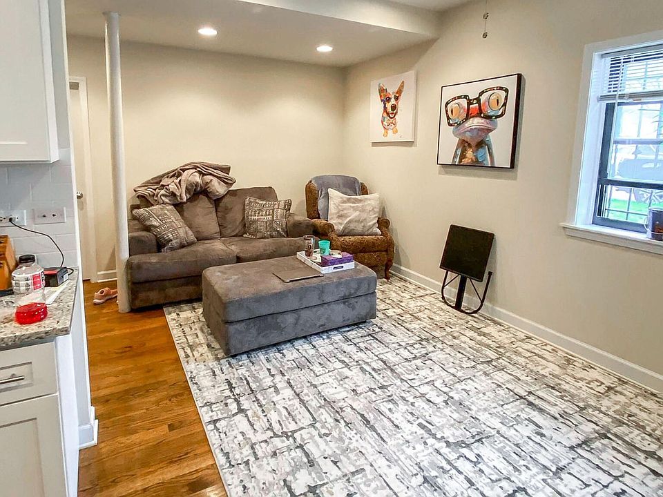 1st image of 4645 N Wolcott Ave