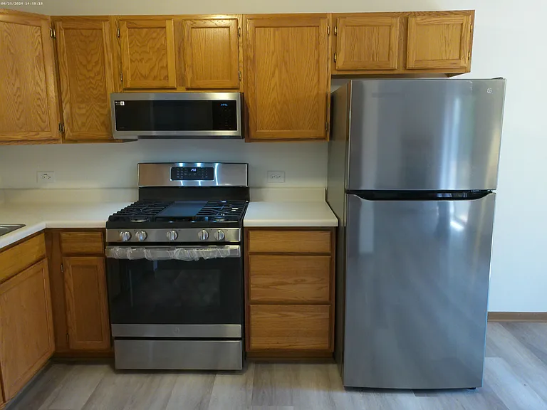 295 Woodridge Cir #B — Photo 2