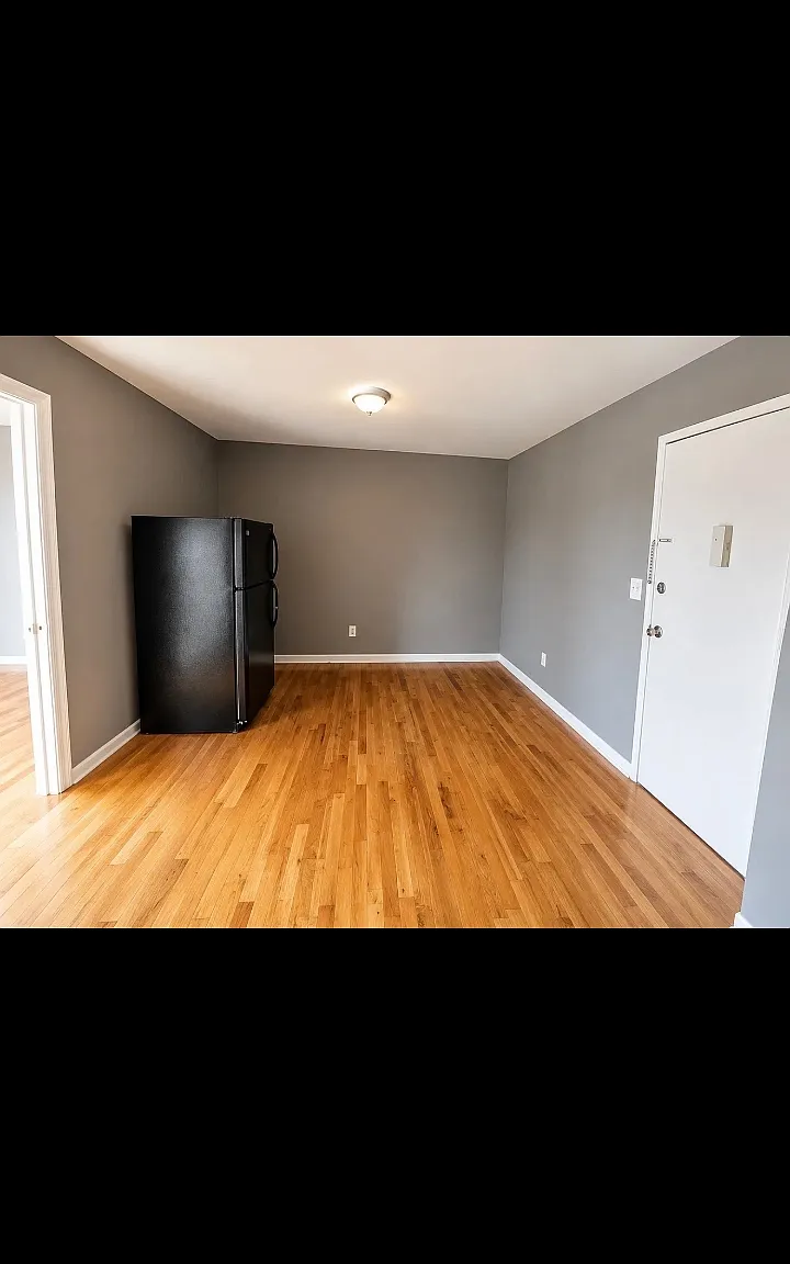 2 bed, $1,800 — Photo 3