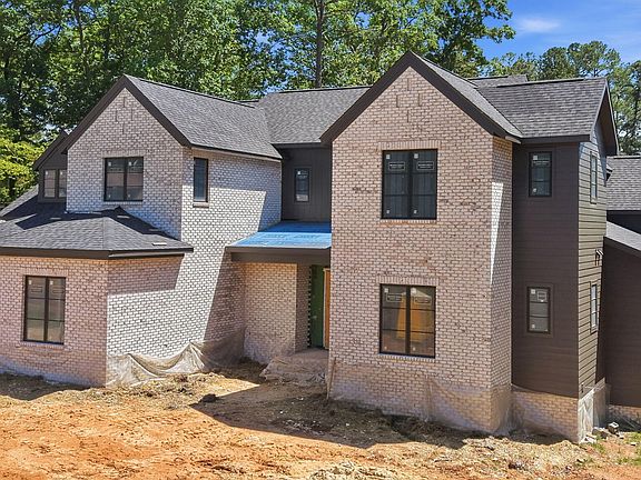 3rd image of 1221 Gunnison Pl