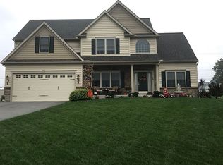 35 Centre Ct, Red Lion, PA 17356