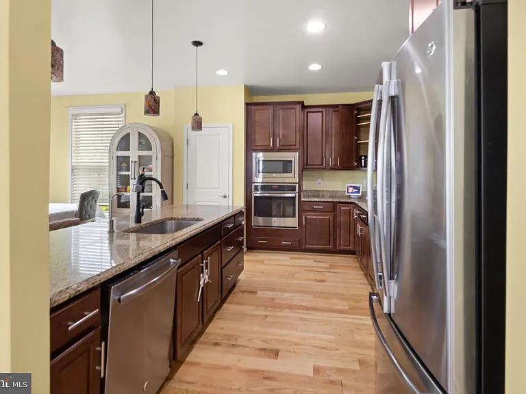 24839 Somerby Dr — Photo 22