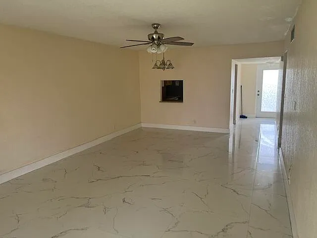 2960 Riverside Dr #318-2 — Photo 3