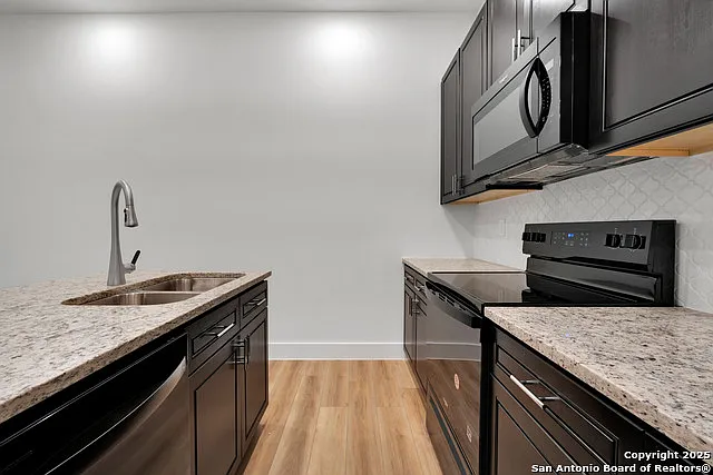 5150 Kelwood St #103 — Photo 6