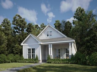 124 Everly Cir, Ocean Springs, MS 39564