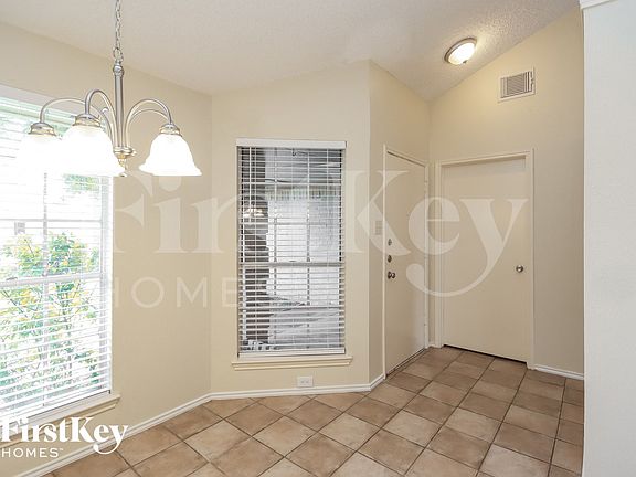 5th image of 17002 Enchanted Cir W