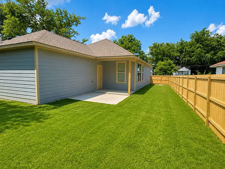 1526 Livewell Cir — Photo 6