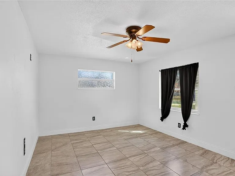 8071 Rhea Cir #B — Photo 6