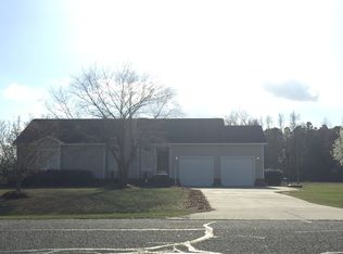 143 Pridgen Rd, Lumberton, NC 28358