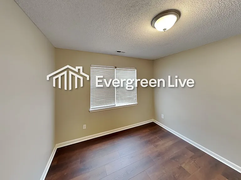 1356 Crestridge Ln — Photo 11