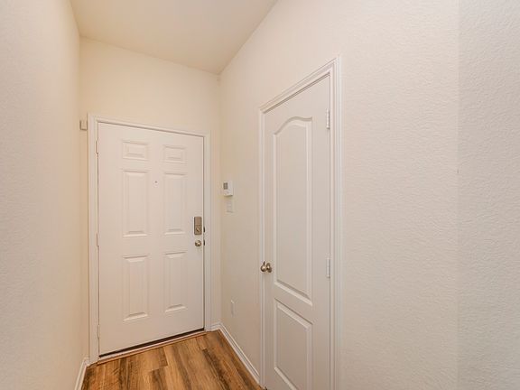 5th image of 112 Tudanca St