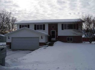 1107 6th St, Hampton, IL 61256