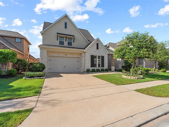 2nd image of 17922 Olde Oaks Estate Ct