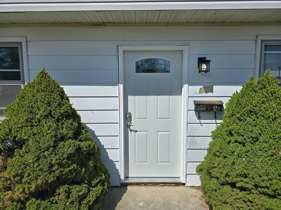 328 E Highland Ave #A