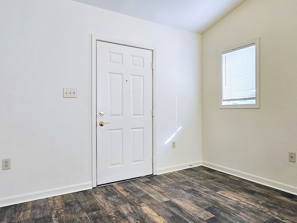1st image of 680 Wallingford Rd APT 106