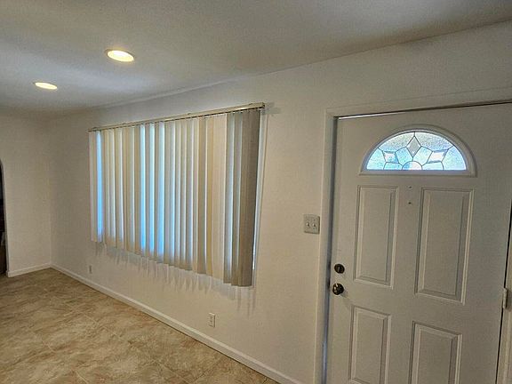 3rd image of 1124 N Gilbert Ave