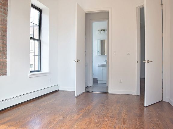 2nd image of 387 Quincy St APT 04