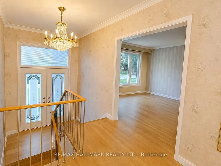 33 Sumner Heights Dr #MAIN — Photo 4