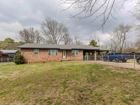 804 4th St, Perryville, AR 72126