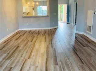 7842 Regal Heron Cir APT 205, Naples, FL 34104