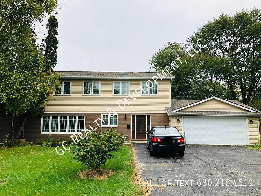 1st image of 1065 Basswood St