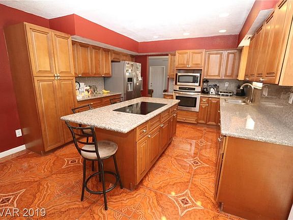 3rd image of 4455 Patterson Ave