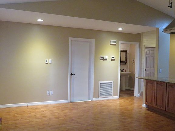 3rd image of 2321 Mantilla Ave SE