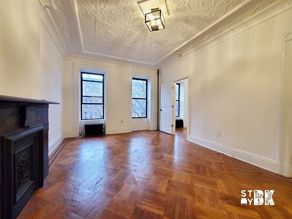 1st image of 70 Halsey St #3