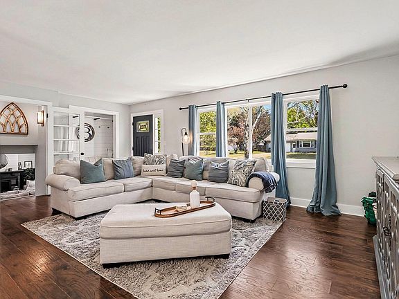 4th image of 5988 Ponderosa Dr