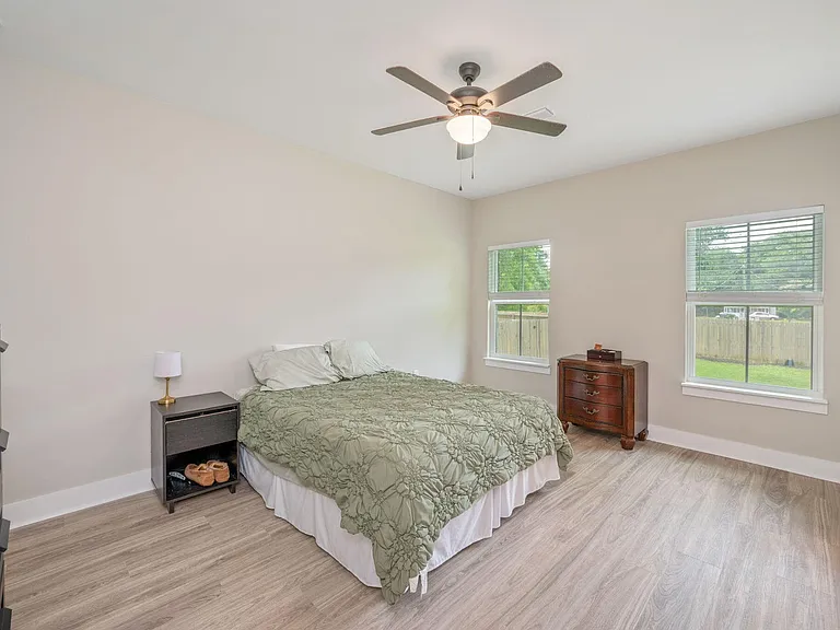 3168 Maple St — Photo 12