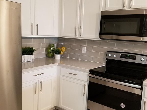 4th image of 2601 Bimini Bay Cres #106