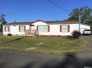 520 W 3rd St, Halsey, OR 97348