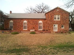 2705 Fisher Rd, Edmond, OK 73013