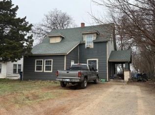 1720 W Minnesota Ave, Chickasha, OK 73018