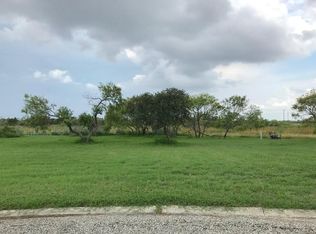 119 Rob Cir, Rockport, TX 78382