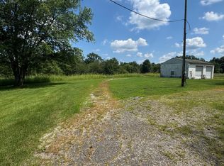 13111 Meadowlawn Dr, Louisville, KY 40272
