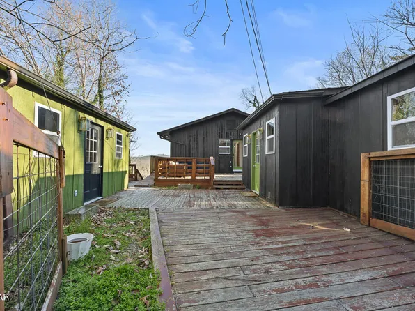 207 Buena Vista Dr, Sevierville, TN 37876