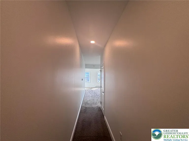 69 E Goepp St — Photo 6