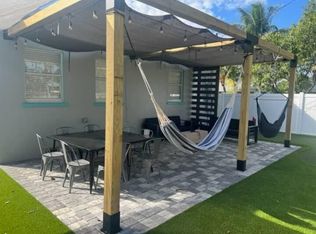 1215 Worthington St, West Palm Beach, FL 33401