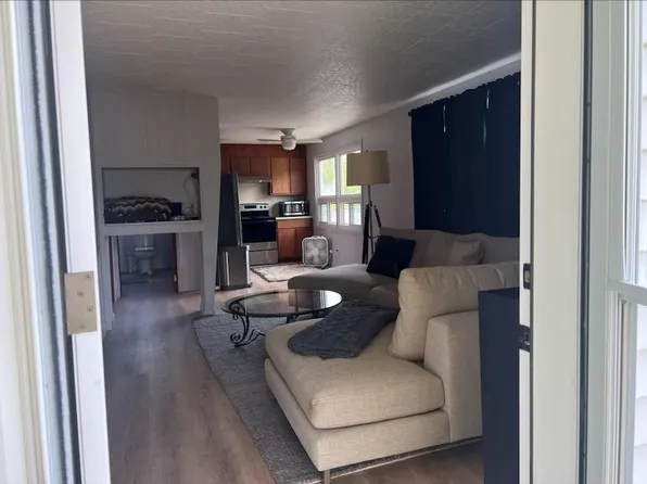 108 Harvest Moon Ln #C8, Effort, PA 18330