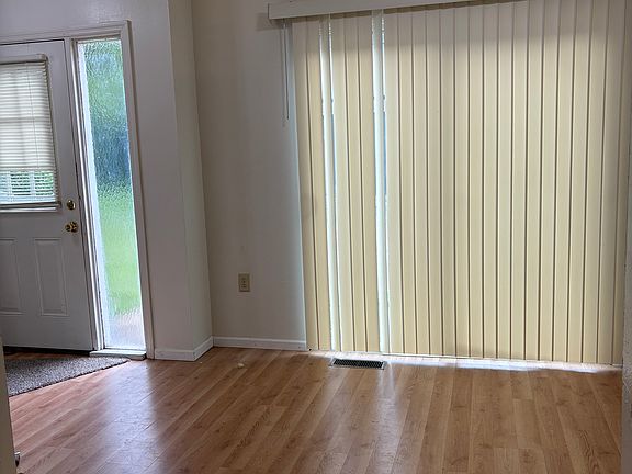 3rd image of 3569 Golden Meadows Ct