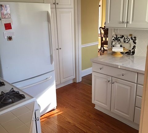 4th image of 225 Wallace Ln