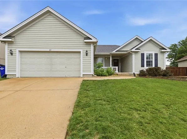 113 N Cedar Hills St, Olathe, KS 66061