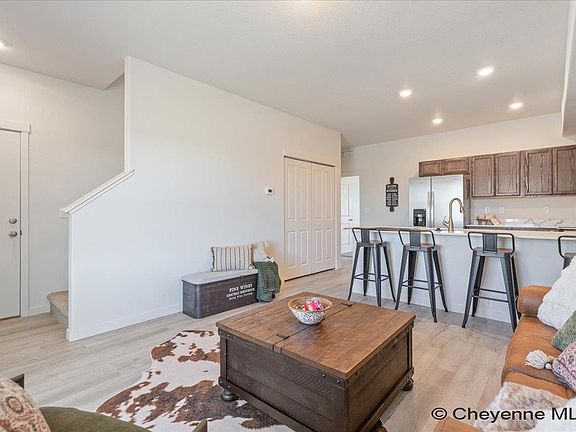 4th image of 1556 Corey Pl